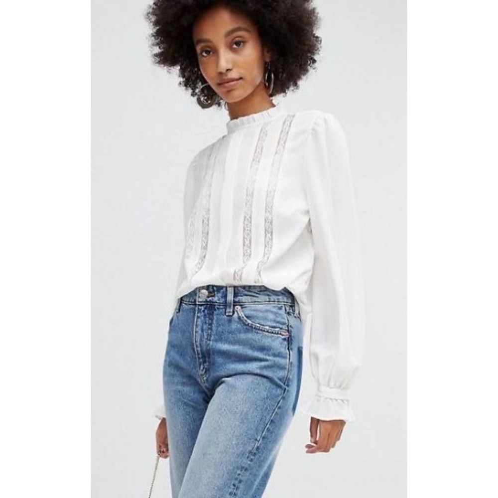 NEW LOOK High Neck Lace Insert Top